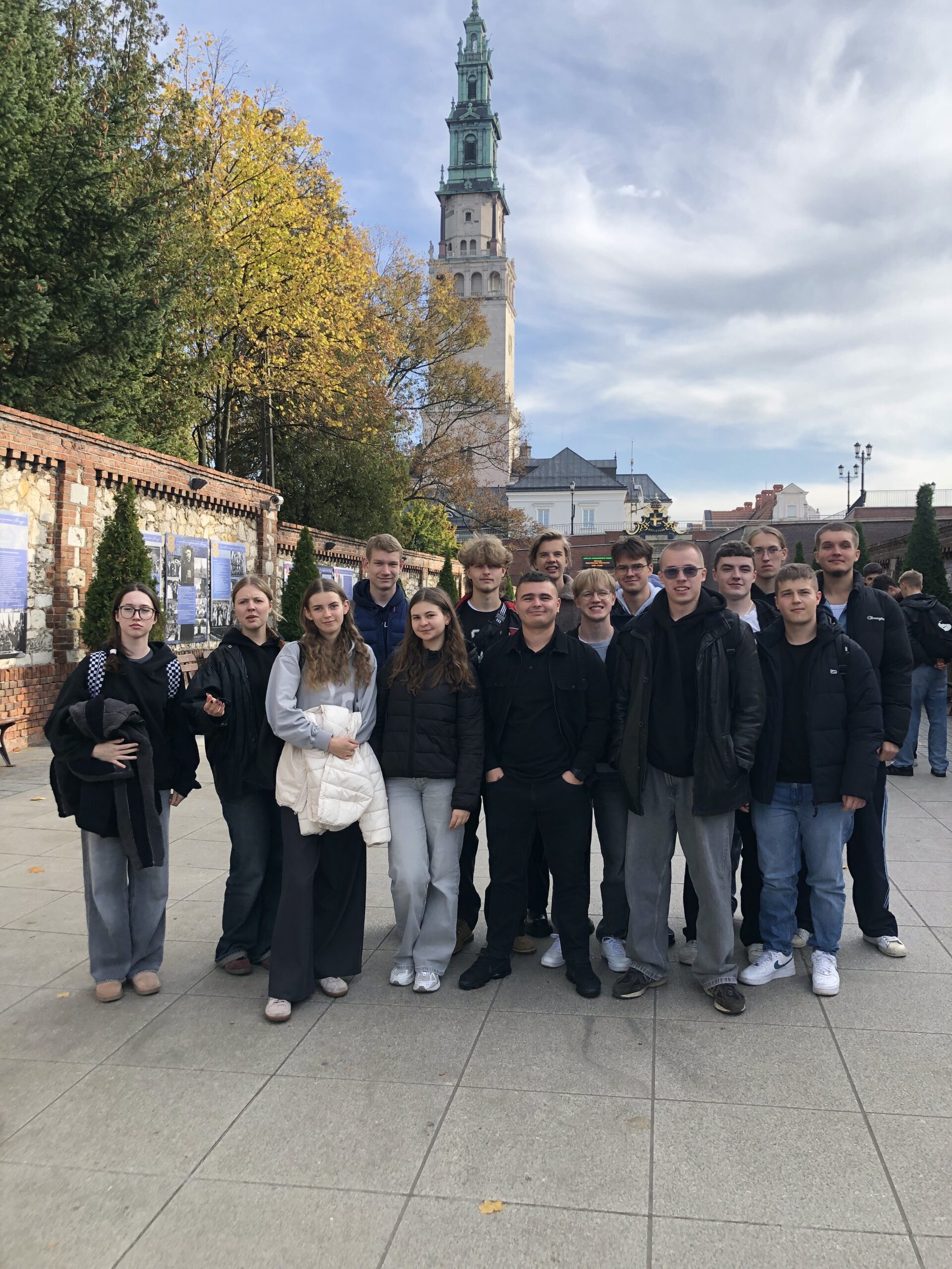 Diecezjalna warszawsko – praska pielgrzymka maturzystów na Jasną Górę