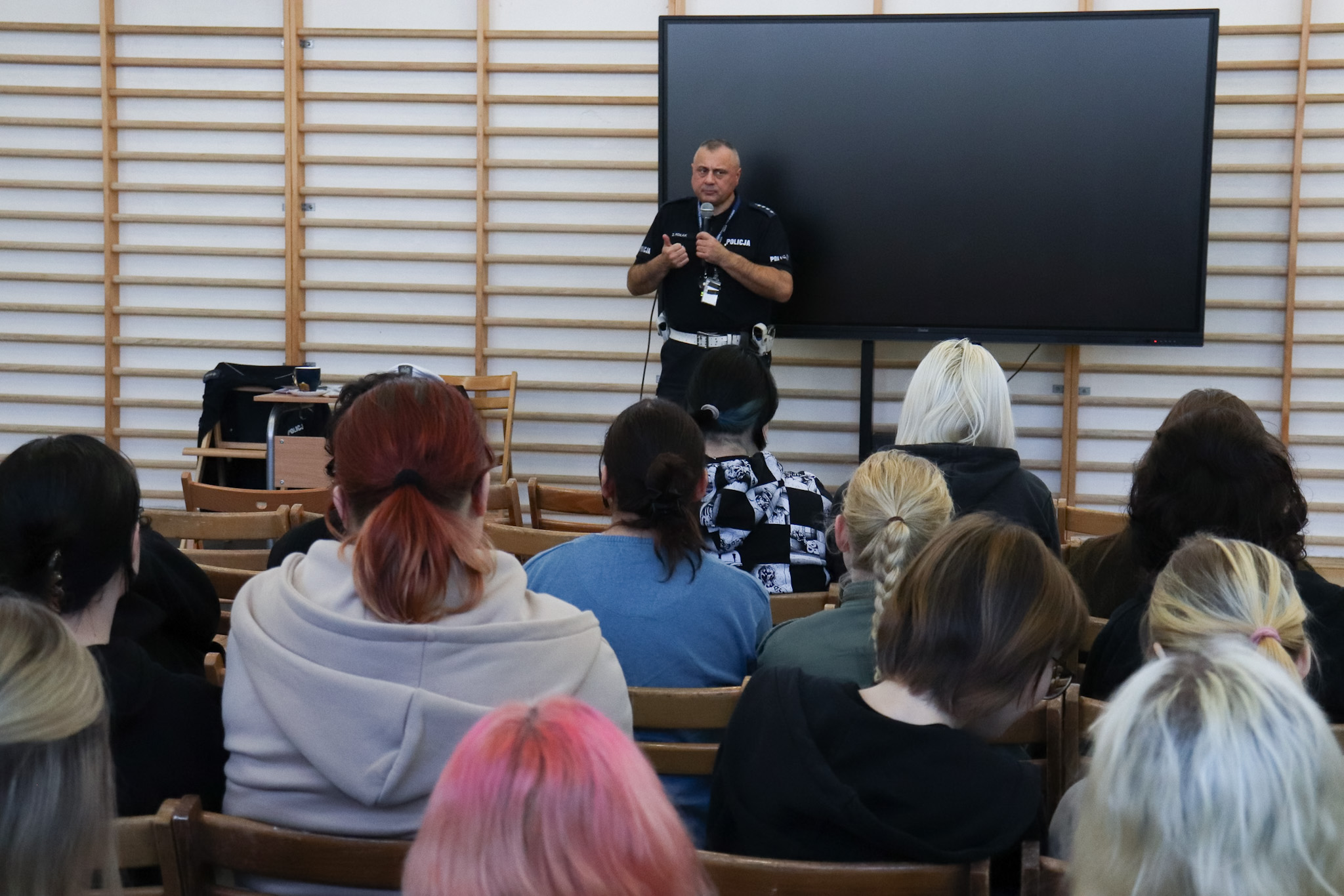 Spotkanie klas maturalnych z policjantem Powiatowej Komendy Policji w Mińsku Mazowieckim